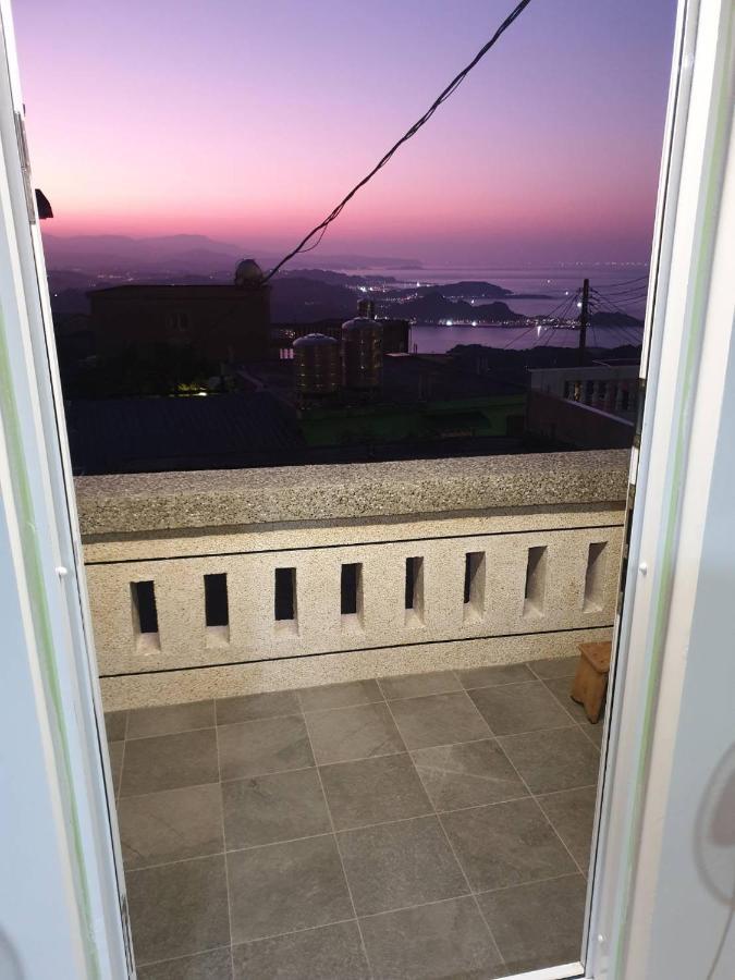 Jiufen Let'S Go Bed And Breakfast Εξωτερικό φωτογραφία